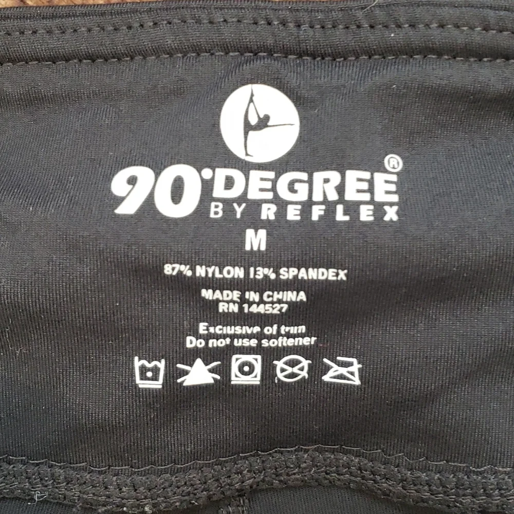 90°DEGREE BY REFREX Med Black leggings - Picture 5 of 6